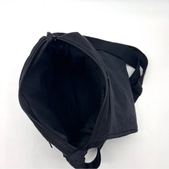 Lukla Messenger Bag Black with Yin Yang Embroidery - Picture 6 of 10